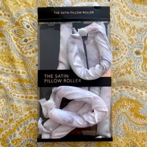 Satin pillow rollers